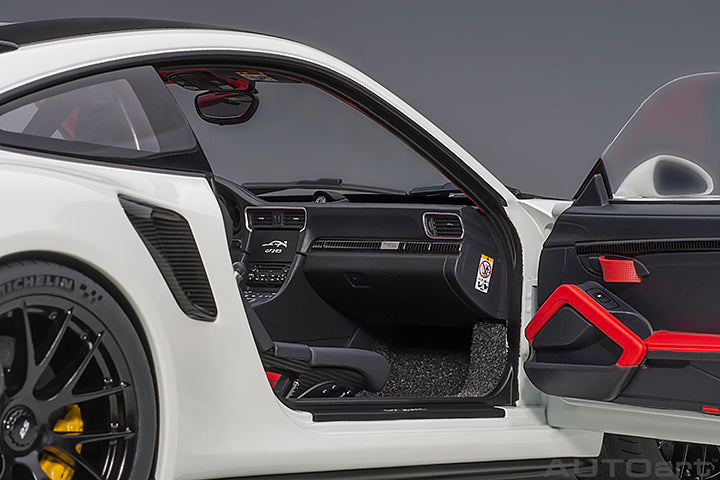 Porsche 911 GT2 RS