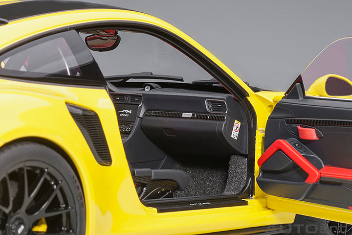 Porsche 911 GT2 RS
