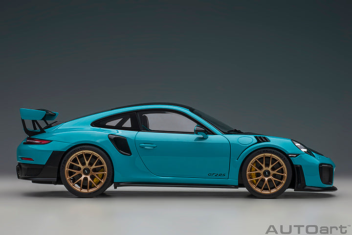 Porsche 911 GT2 RS Weissach Package