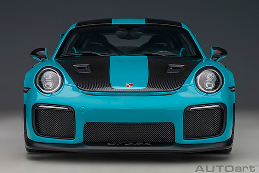 Porsche 911 GT2 RS Weissach Package