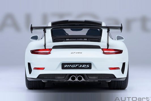 Porsche 911 GT2 RS Weissach Package