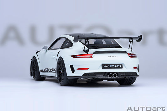 Porsche 911 GT2 RS Weissach Package