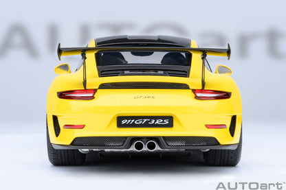 Porsche 911 GT2 RS Weissach Package Racing Yellow