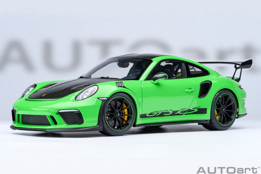 Porsche 911 GT2 RS Weissach Package