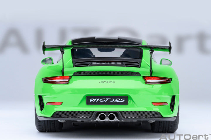 Porsche 911 GT2 RS Weissach Package