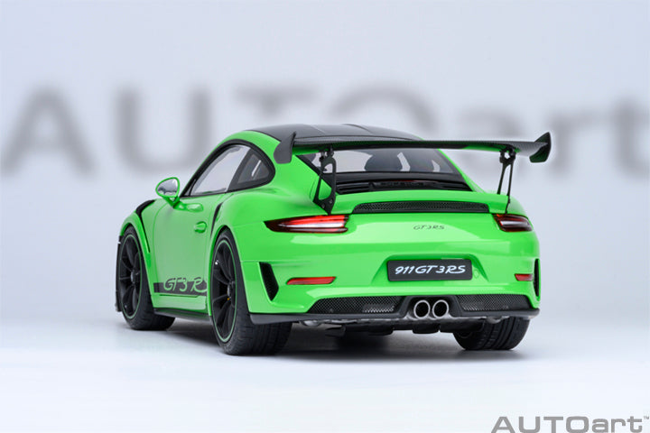 Porsche 911 GT2 RS Weissach Package