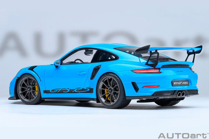 Porsche 911 GT3 RS Riviera Blue