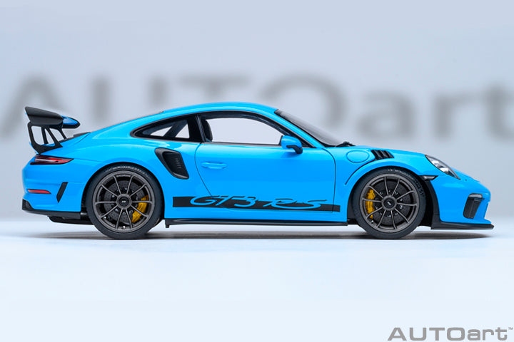Porsche 911 GT3 RS Riviera Blue