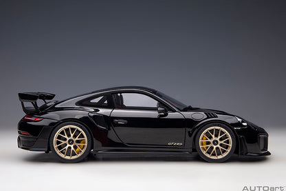 Porsche 911 GT2 RS Weissach Package