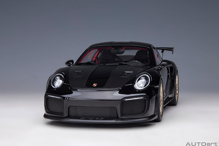 Porsche 911 GT2 RS Weissach Package