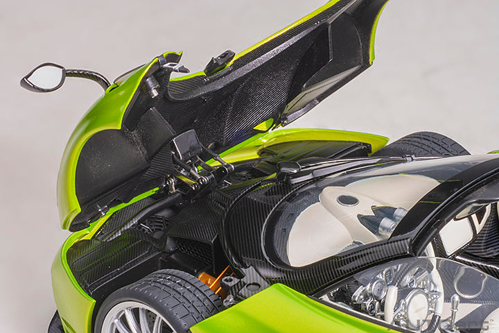 Pagani Huayra Roadster Verde Firenze