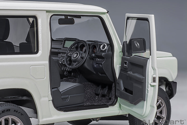 Suzuki Jimny JB64 Pure White Pearl