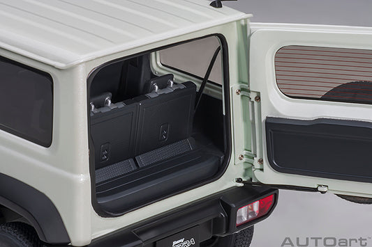 Suzuki Jimny Sierra JB74 Pure White Pearl