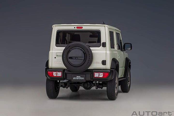Suzuki Jimny Sierra JB74 Pure White Pearl
