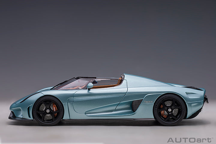 Koenigsegg Regera Horizon Blue