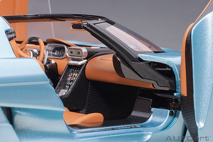 Koenigsegg Regera Horizon Blue