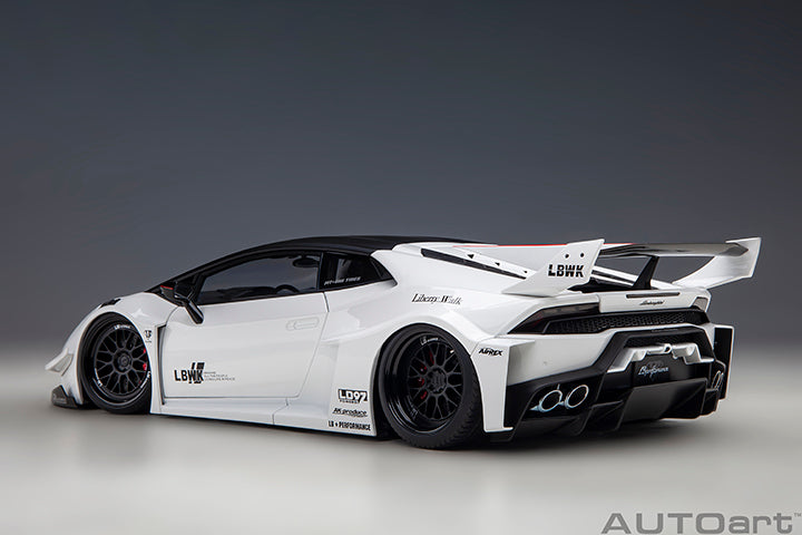 Liberty Walk LB Huracán GT White Silhouette Works