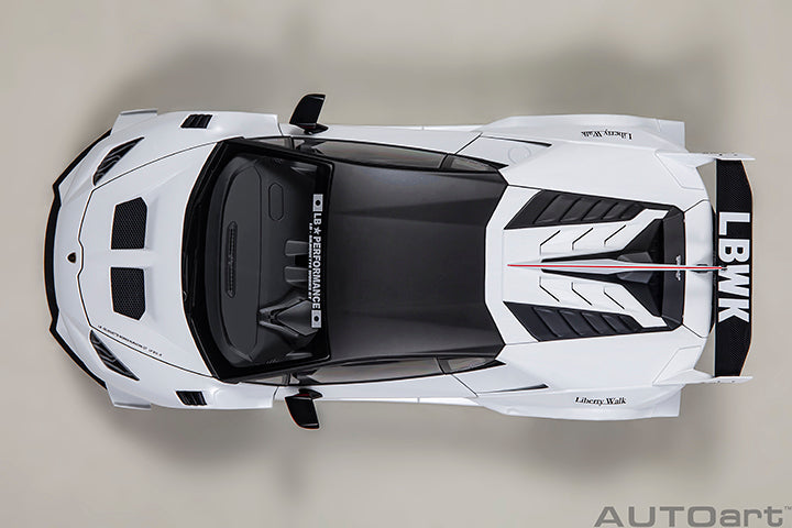 Liberty Walk LB Huracán GT White Silhouette Works