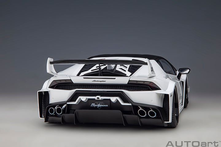 Liberty Walk LB Huracán GT White Silhouette Works