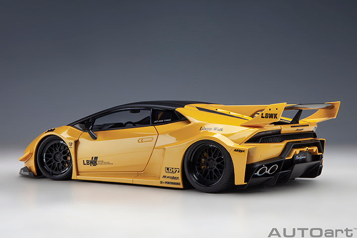 Liberty Walk LB Huracán GT Metallic Yellow
