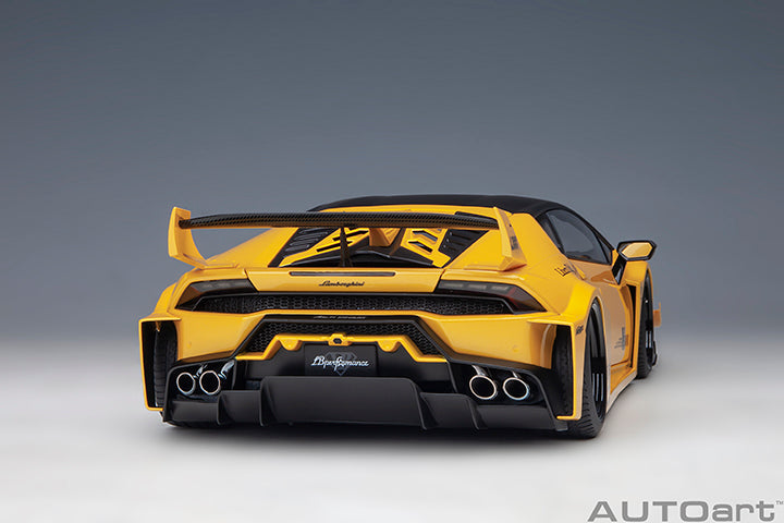 Liberty Walk LB Huracán GT Metallic Yellow