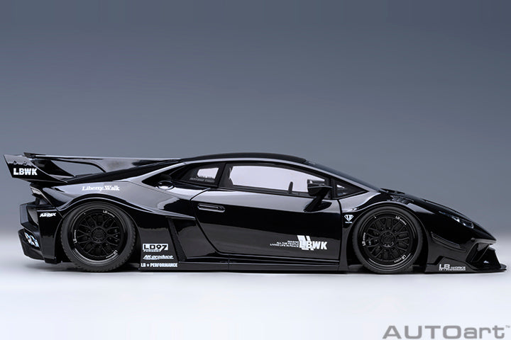Liberty Walk LB Huracán GT Black Silhouette Works