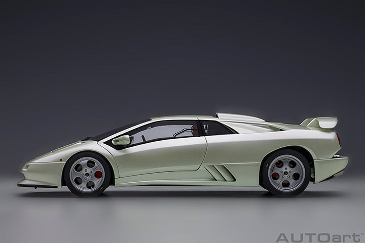 Lamborghini Diablo SE30 JOTA 1995 Balloon White