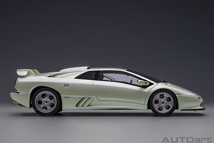 Lamborghini Diablo SE30 JOTA 1995 Balloon White