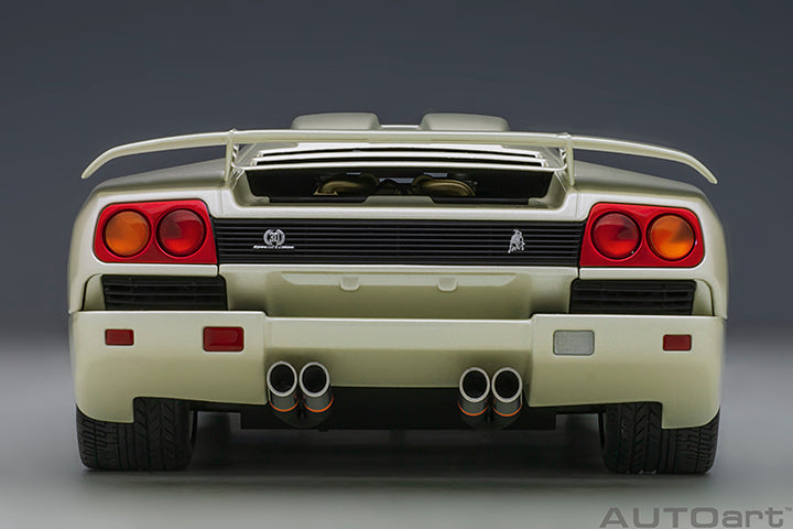 Lamborghini Diablo SE30 JOTA 1995 Balloon White