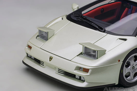 Lamborghini Diablo SE30 JOTA 1995 Balloon White