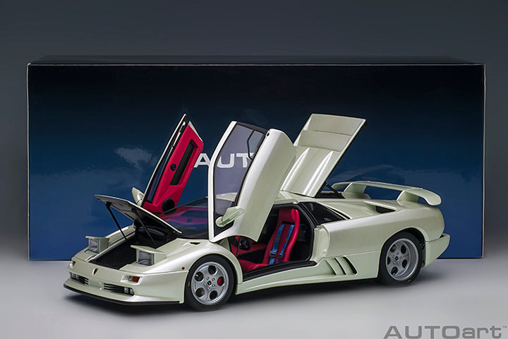 Lamborghini Diablo SE30 JOTA 1995 Balloon White