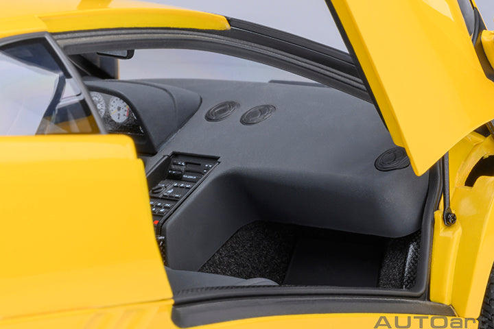Lamborghini Diablo SE30 Jota Superfly Yellow