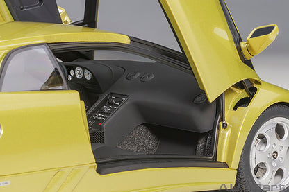 Lamborghini Diablo SE30 Metallic Yellow