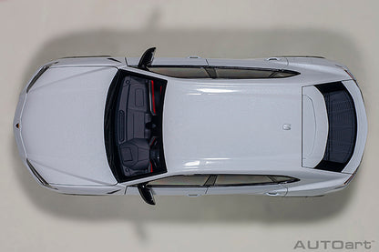 Lamborghini Urus Bianco Icarus
