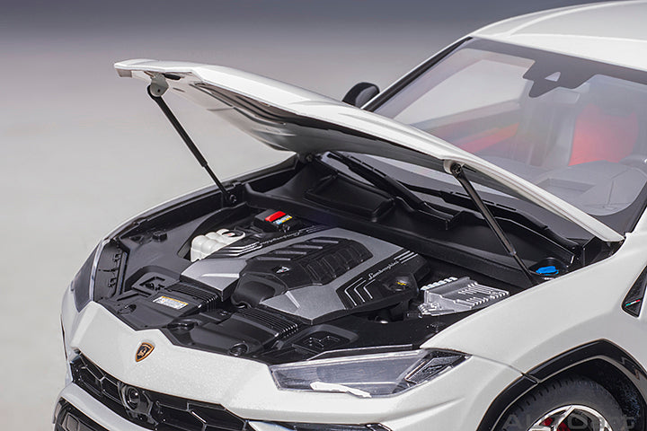Lamborghini Urus Bianco Icarus