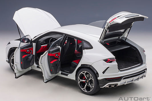 Lamborghini Urus Bianco Icarus