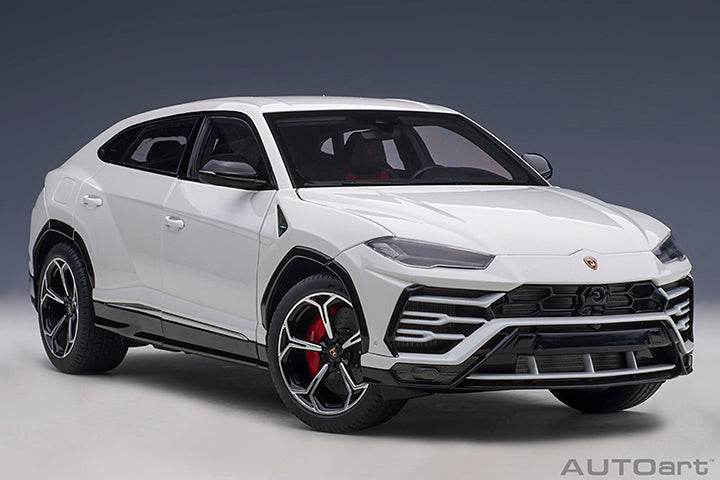 Lamborghini Urus Bianco Icarus