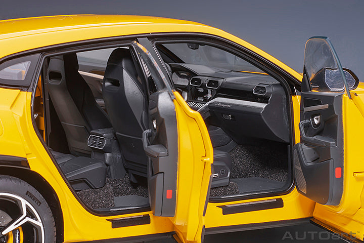 Lamborghini Urus Giallo Auge