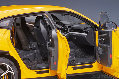 Lamborghini Urus Giallo Auge