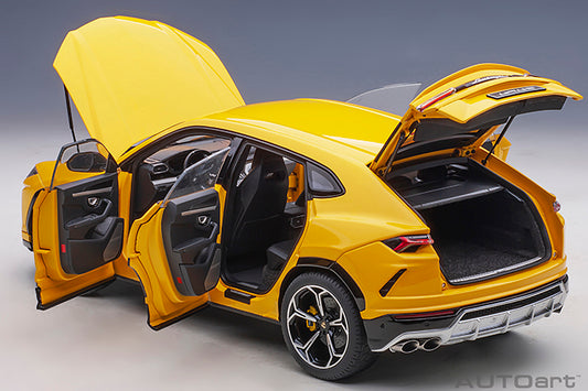 Lamborghini Urus Giallo Auge