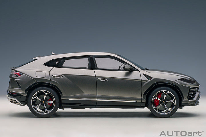 Lamborghini Urus Grigio Titans