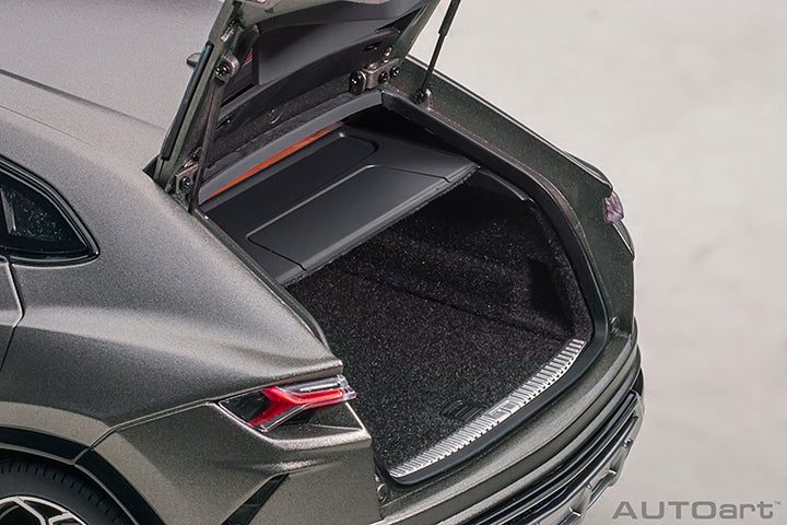 Lamborghini Urus Grigio Titans