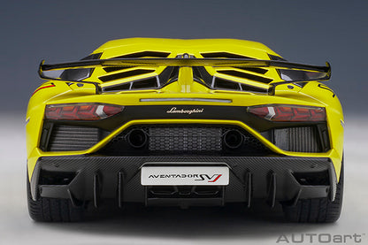 Lamborghini Aventador SVJ Giallo Tenerife