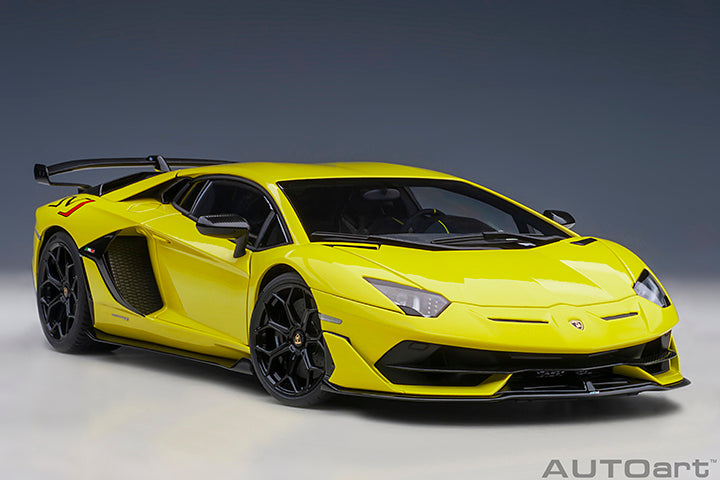 Lamborghini Aventador SVJ Giallo Tenerife