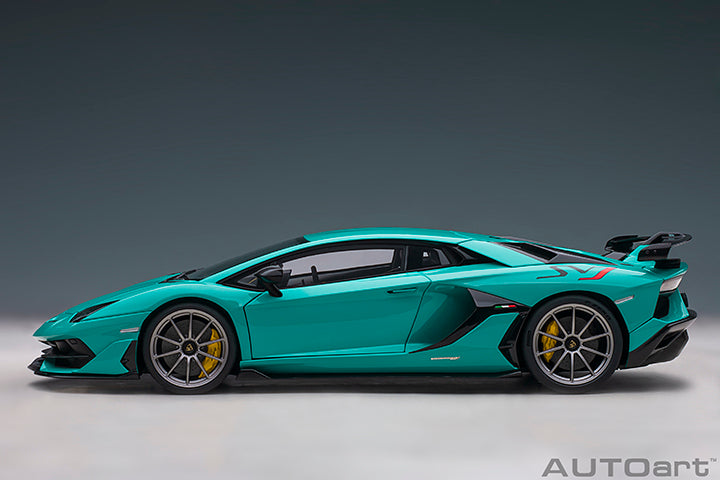 Lamborghini Aventador SVJ
