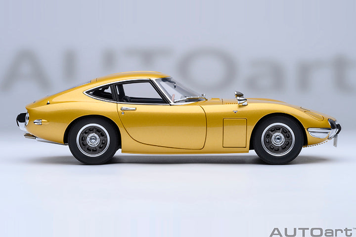 Toyota 2000GT 1967 Gold