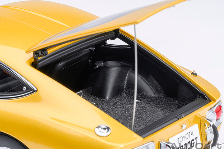 Toyota 2000GT 1967 Gold