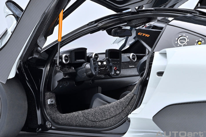McLaren Senna GTR Silica White