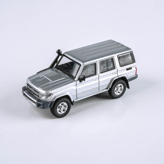 Toyota Land Cruiser LC76 French Vanilla