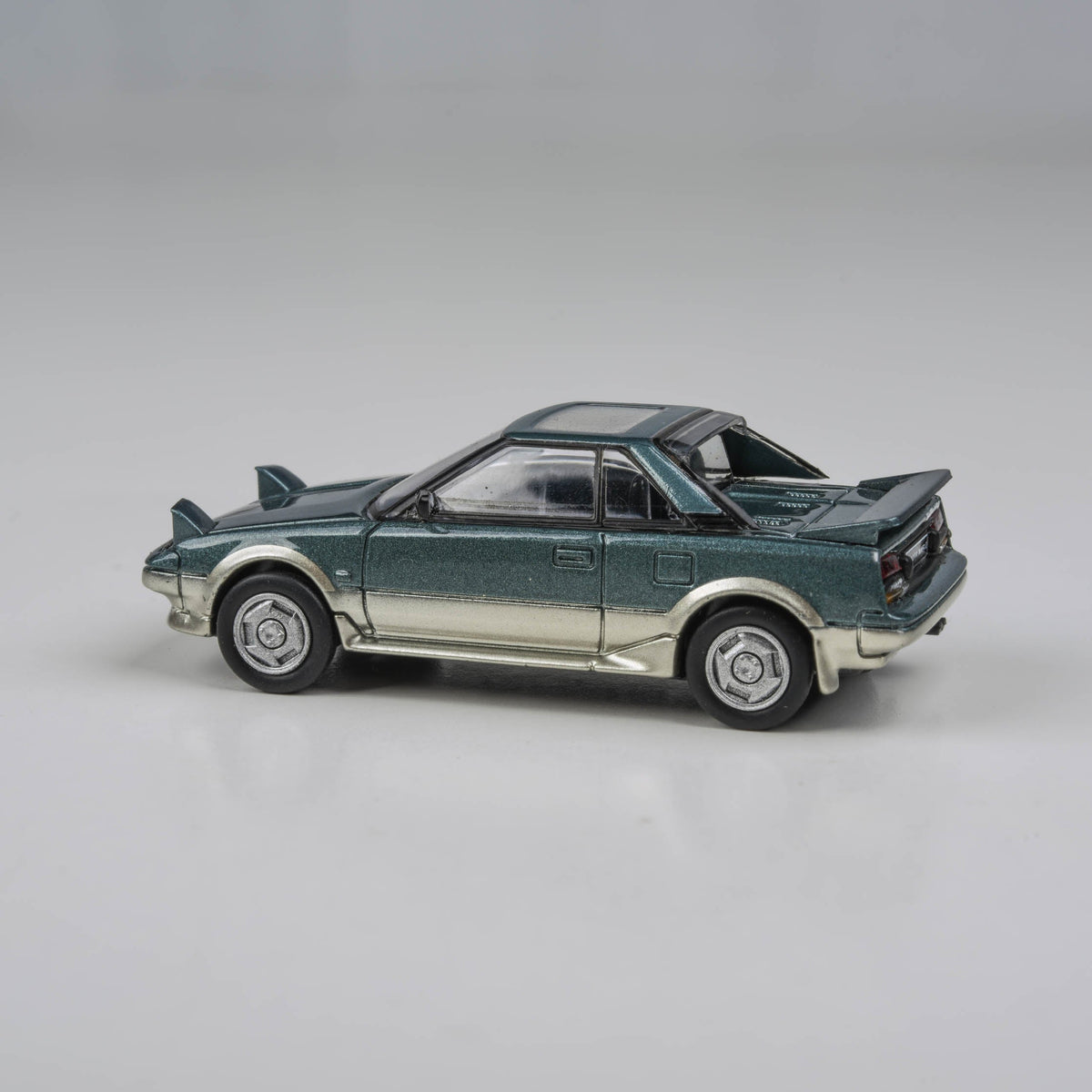 Toyota MR2 MK1 Green/Gold